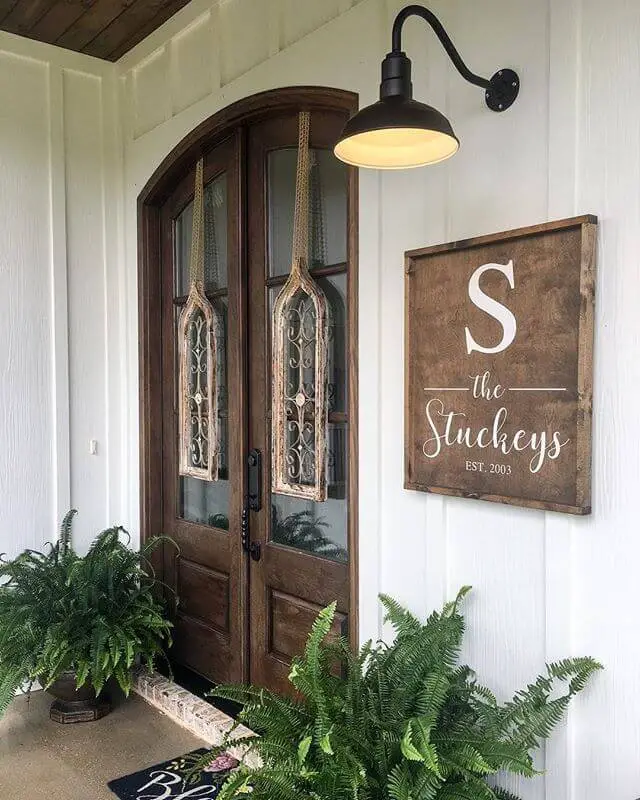 Farmhouse Sign: The Stuckeys