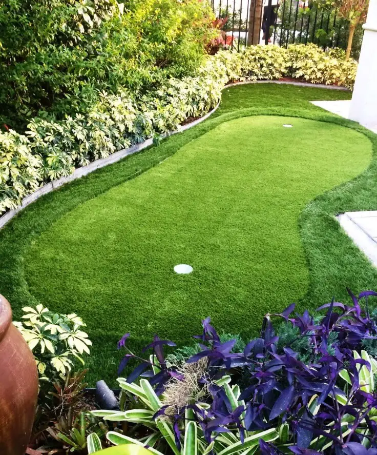 Custom-Shaped Putting Greens