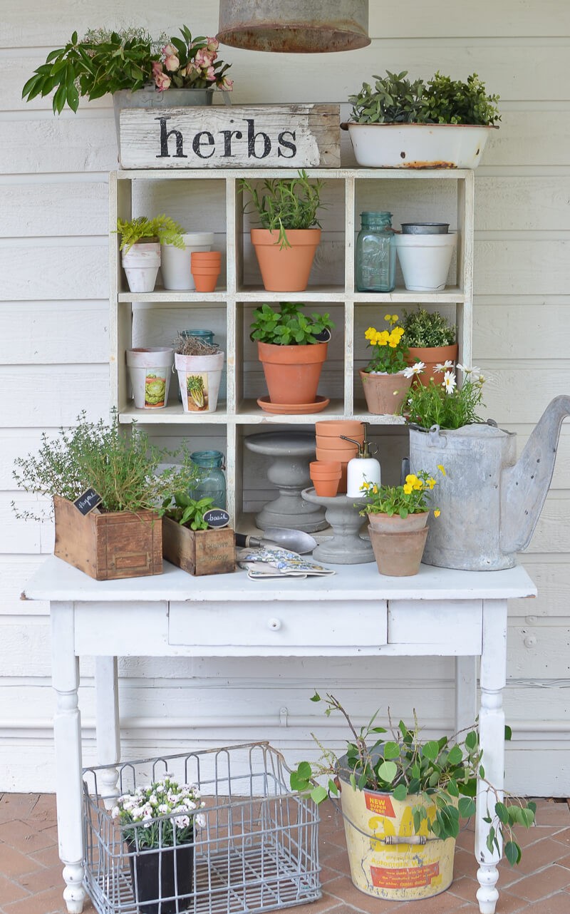 Potting bench