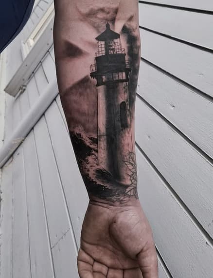 13) Lighthouse