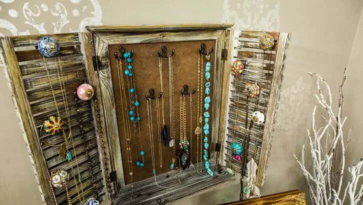 DIY Cabinet Door Jewelry Holder