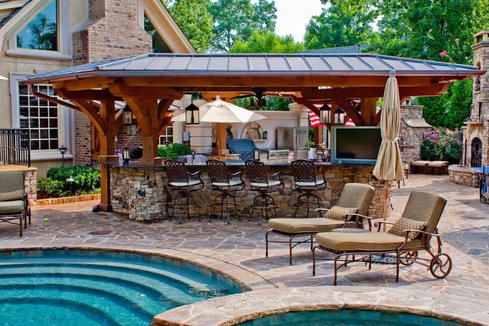 Outdoor kitchen ideas with pool