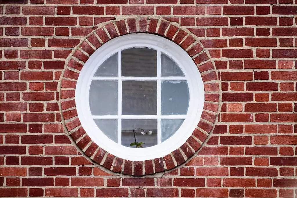 Round Windows