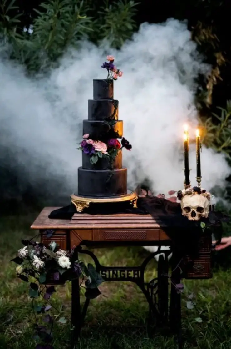 26 Ideas For Girls Who Want To Get Married On Halloween