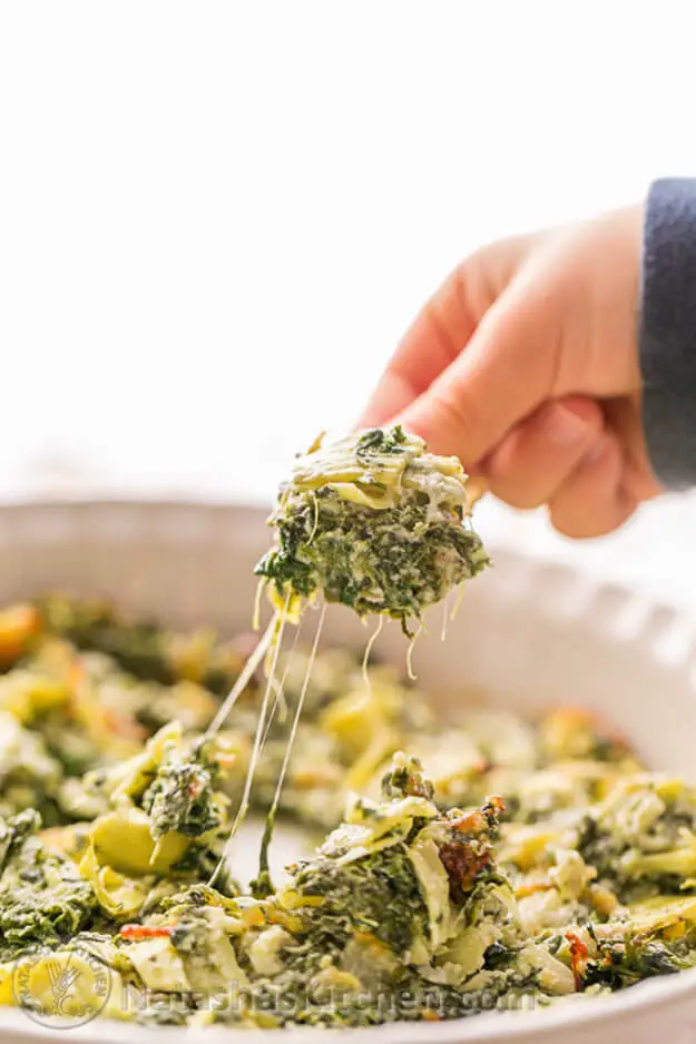 Baked Creamy Spinach & Artichoke Dip