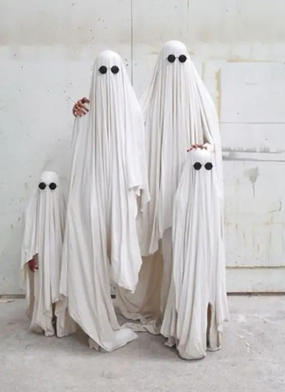 Make a Homemade Ghost Costume for Halloween