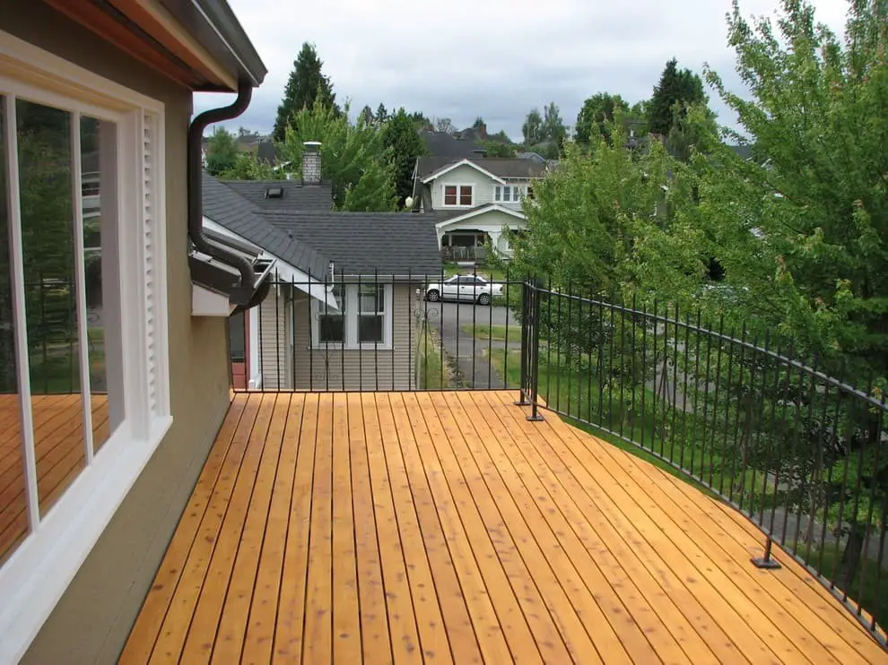 Deck in Golden Herringbone