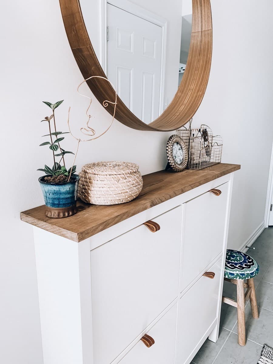 Multi-functional Table entryway