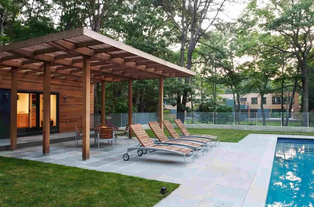 Wood pergola enclosure