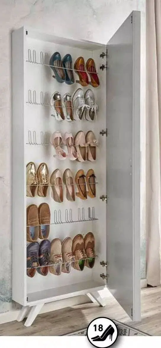 16). The shoe cupboard