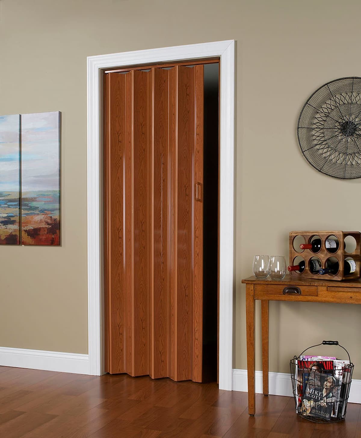 Accordion closet door