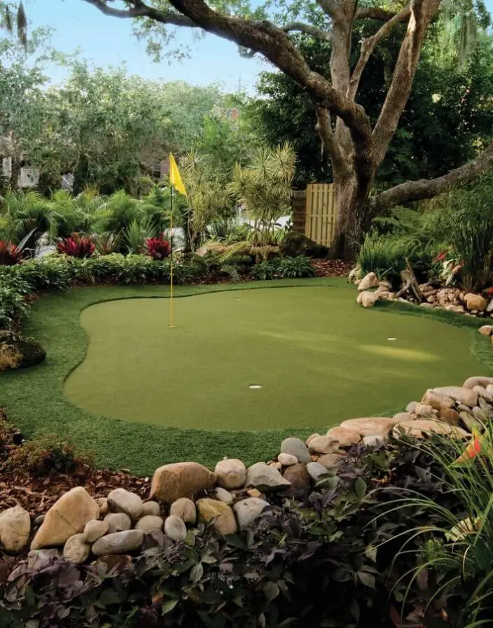 Backyard Putting Green with Water Features