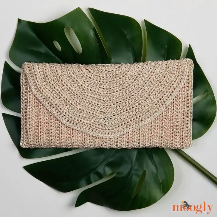 Casual Summer Clutch