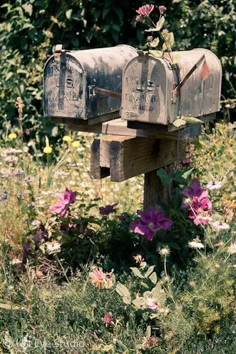 Old mailbox