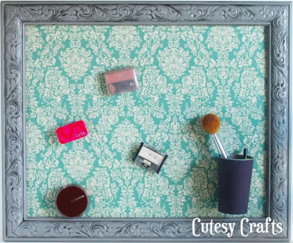 Magnetic Makeup Board