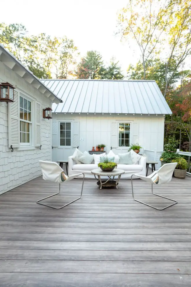 Farmhouse-Style decks