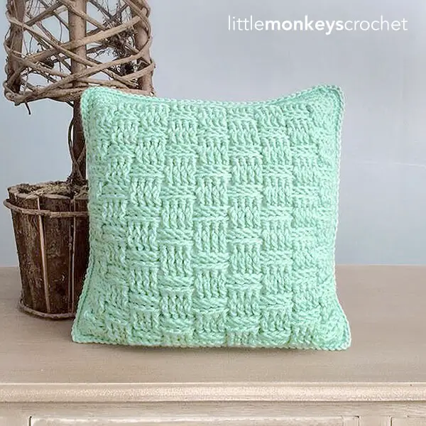 Basketweave crochet throw pillow