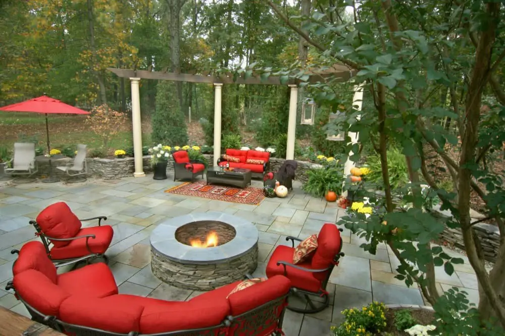 Flagstone patio ideas with a fire pit.