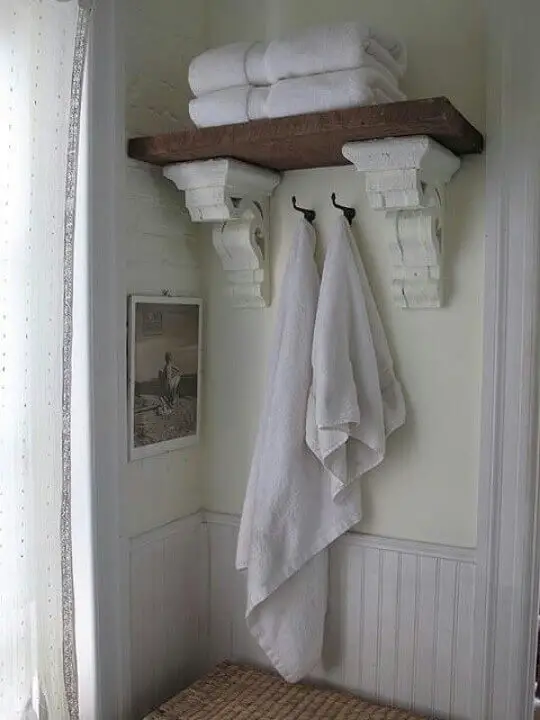 Rustic Bathroom Decor Idea