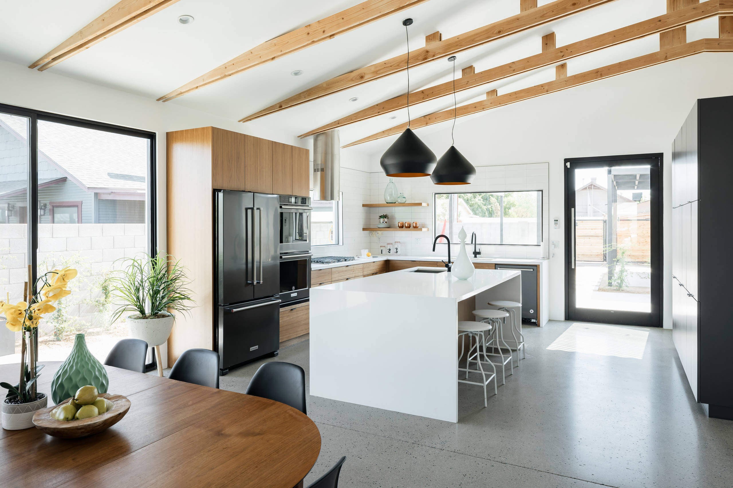 #7. Contemporary kitchen with white countertop