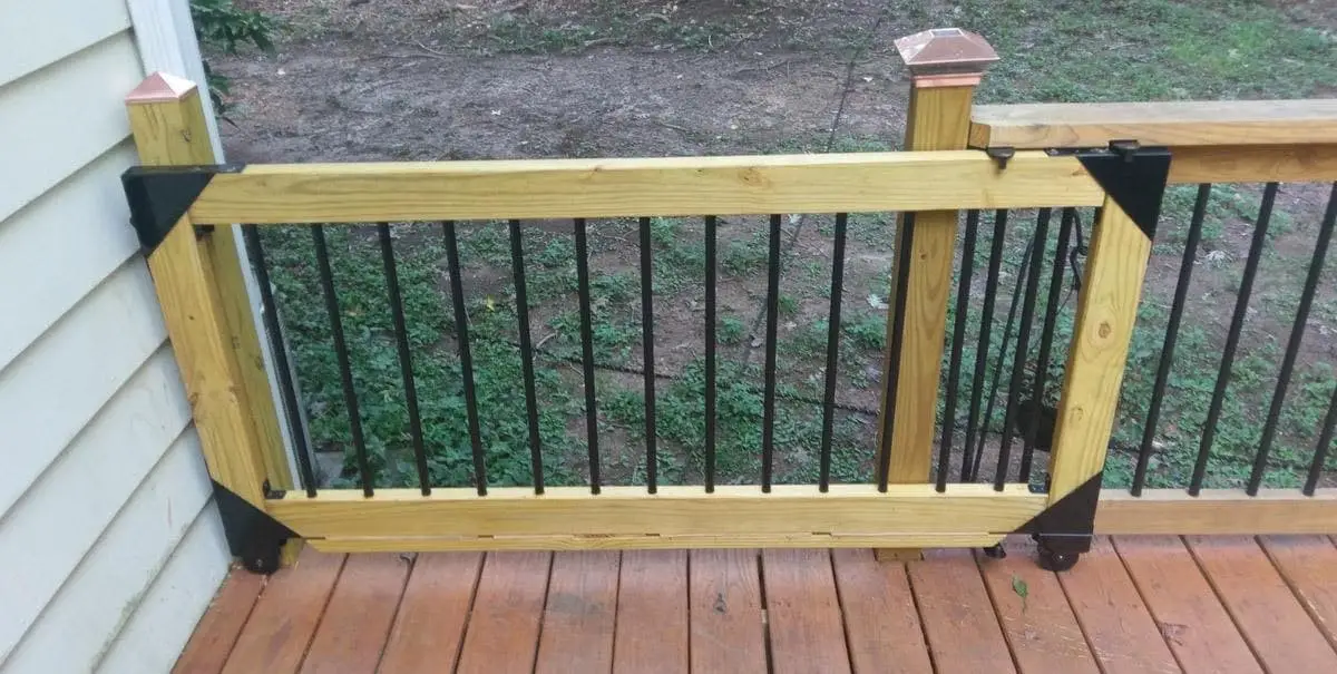 Wood Sliding Gate