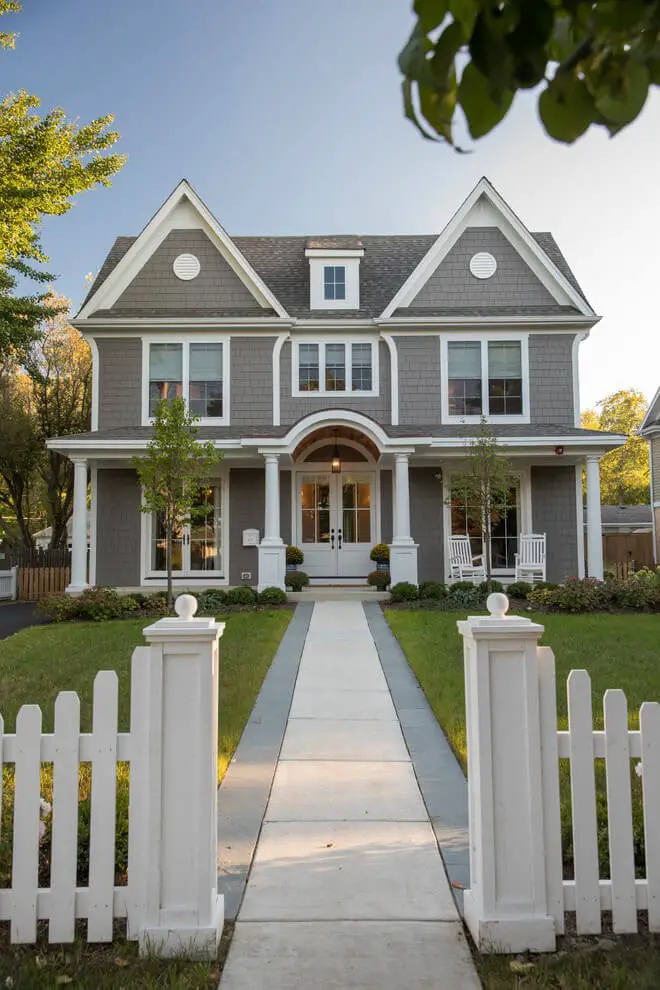 Victorian exterior window trim