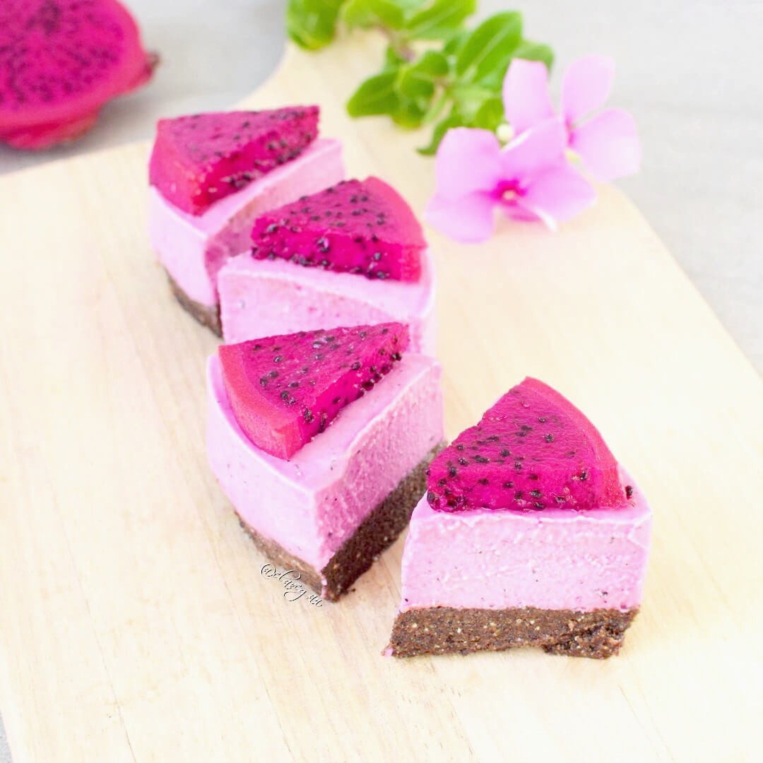 Raw Vegan Cheesecake With Dragon Fruit