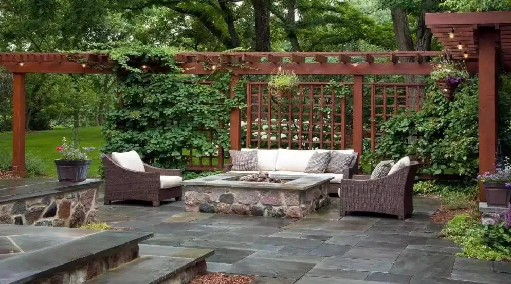 Pergolas and pavers mix