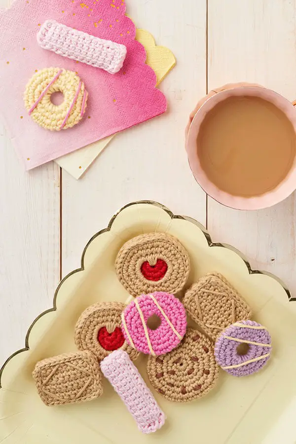 20+ Creative Crochet Cupcake Stitch Free Patterns