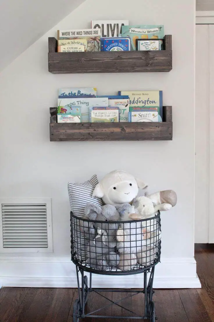 Baby’s Book Nook