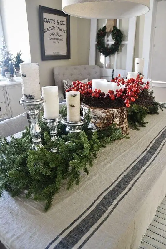 Cozy Rustic Christmas Dining Room