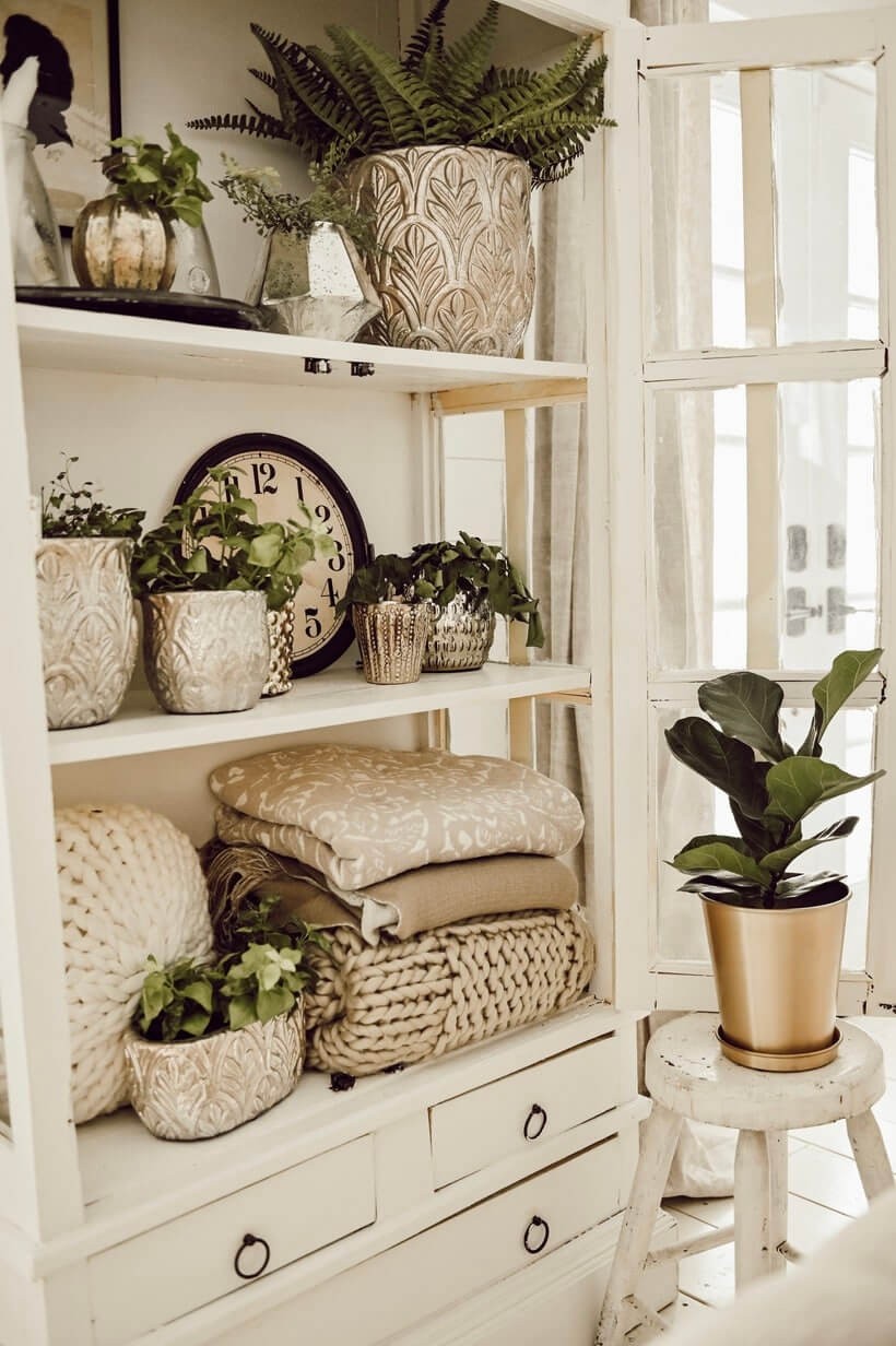 #21. Styling shelf