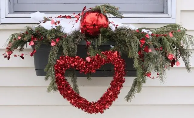 Outdoor Window Box Valentine’s Day Décor