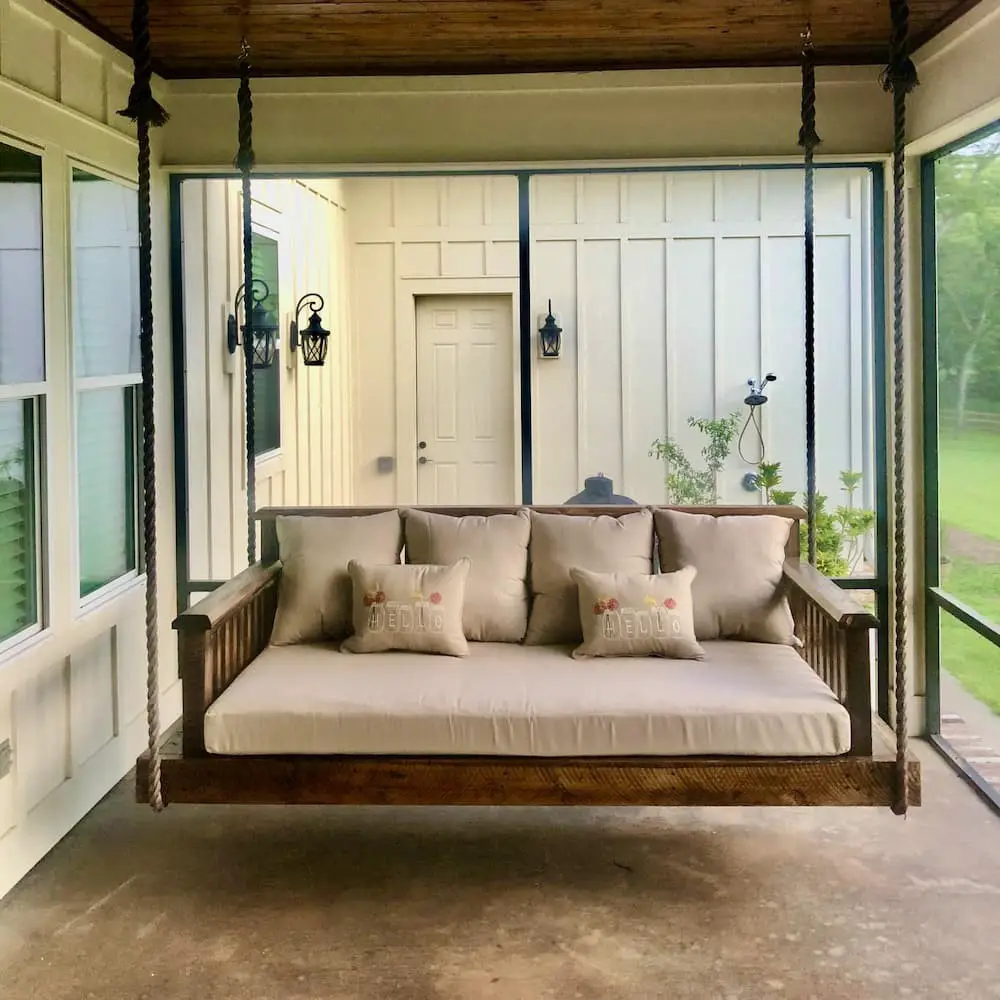 Cottage screened in porch ideas