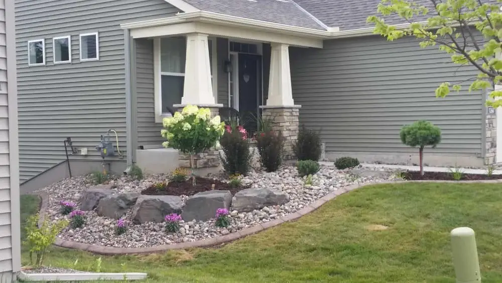 Low maintenance landscaping ideas in Minnesota