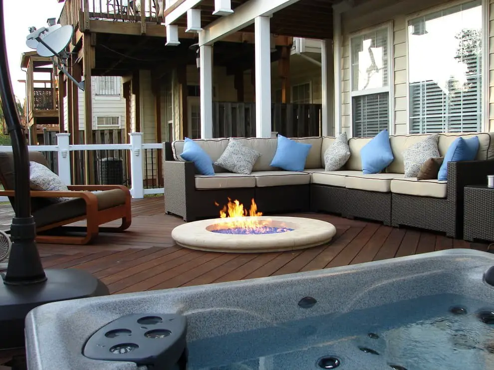 Sunken gas fire pit