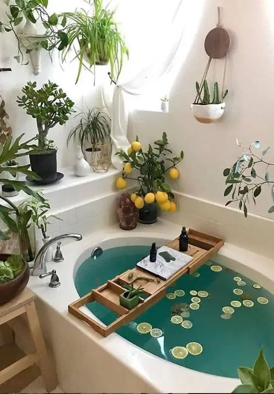 Greenery should be used to surround your bathtub.