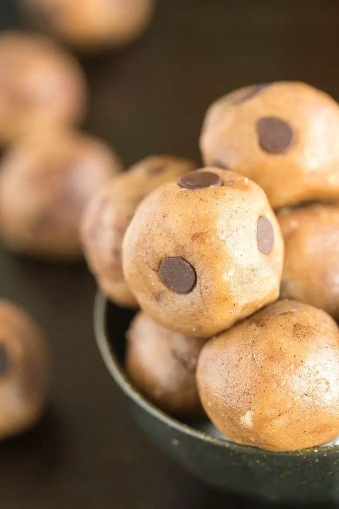 Banana bread bites