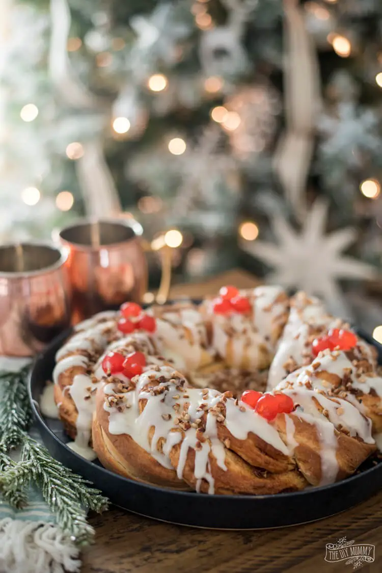 #4. Cinnamon Christmas Breakfast Wreath