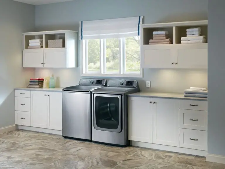 30 Laundry Closet Ideas And Designs That Will Save You Space (With Photos)