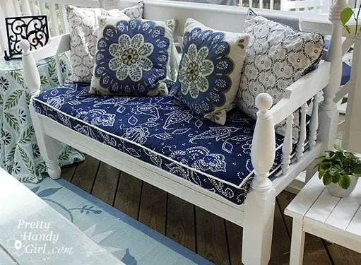 Couch In Blue And White