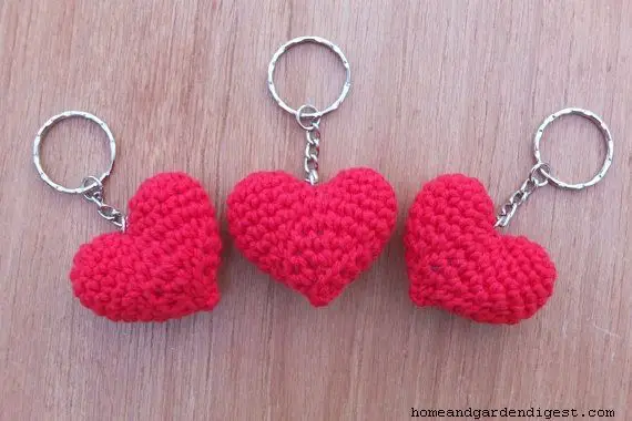 DIY crochet heart Key-chain