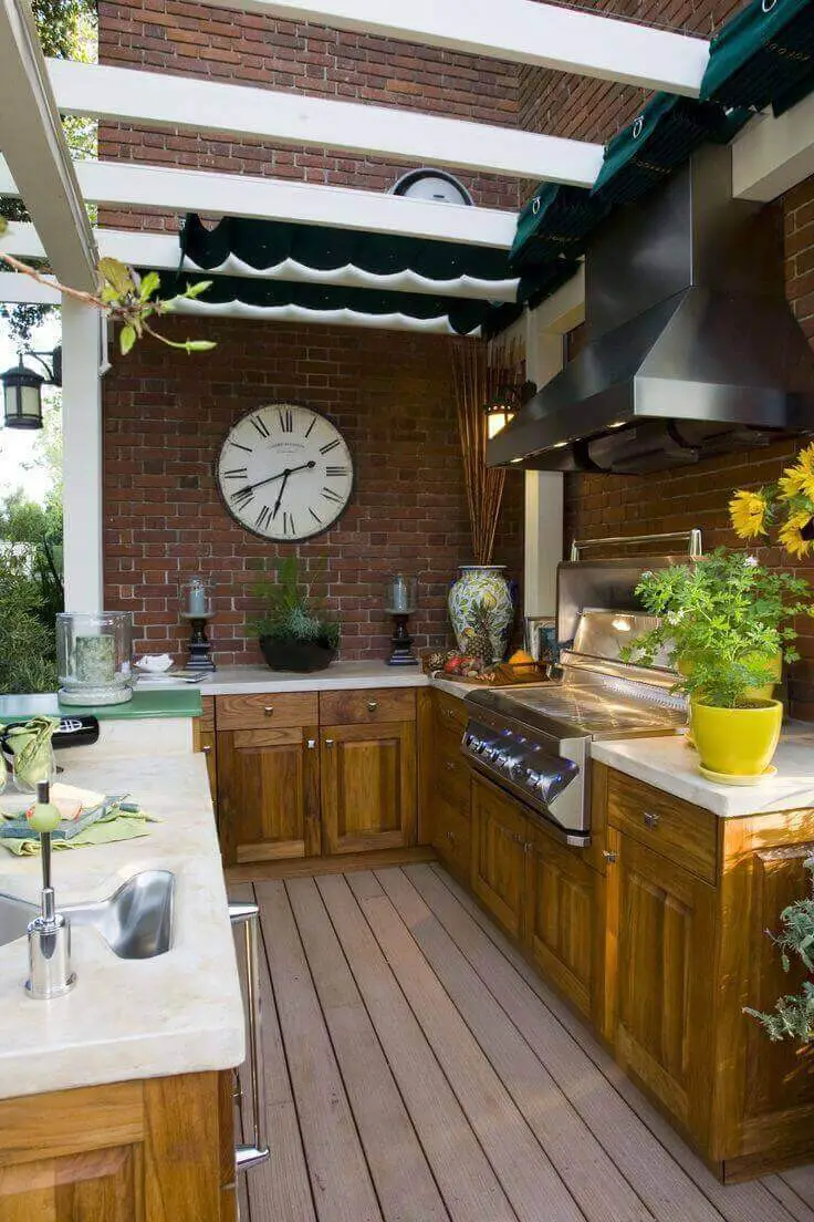 Wood Kitchen With Canopy