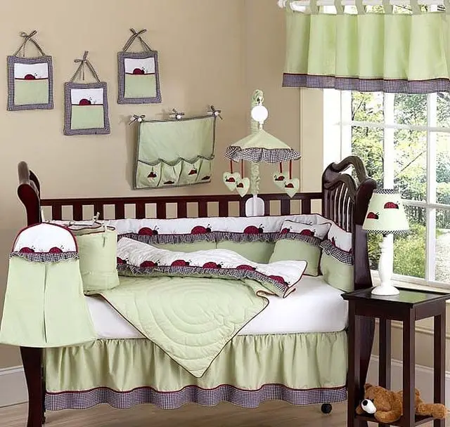 10+ Ladybug nursery theme decor ideas for baby girl’s bedroom