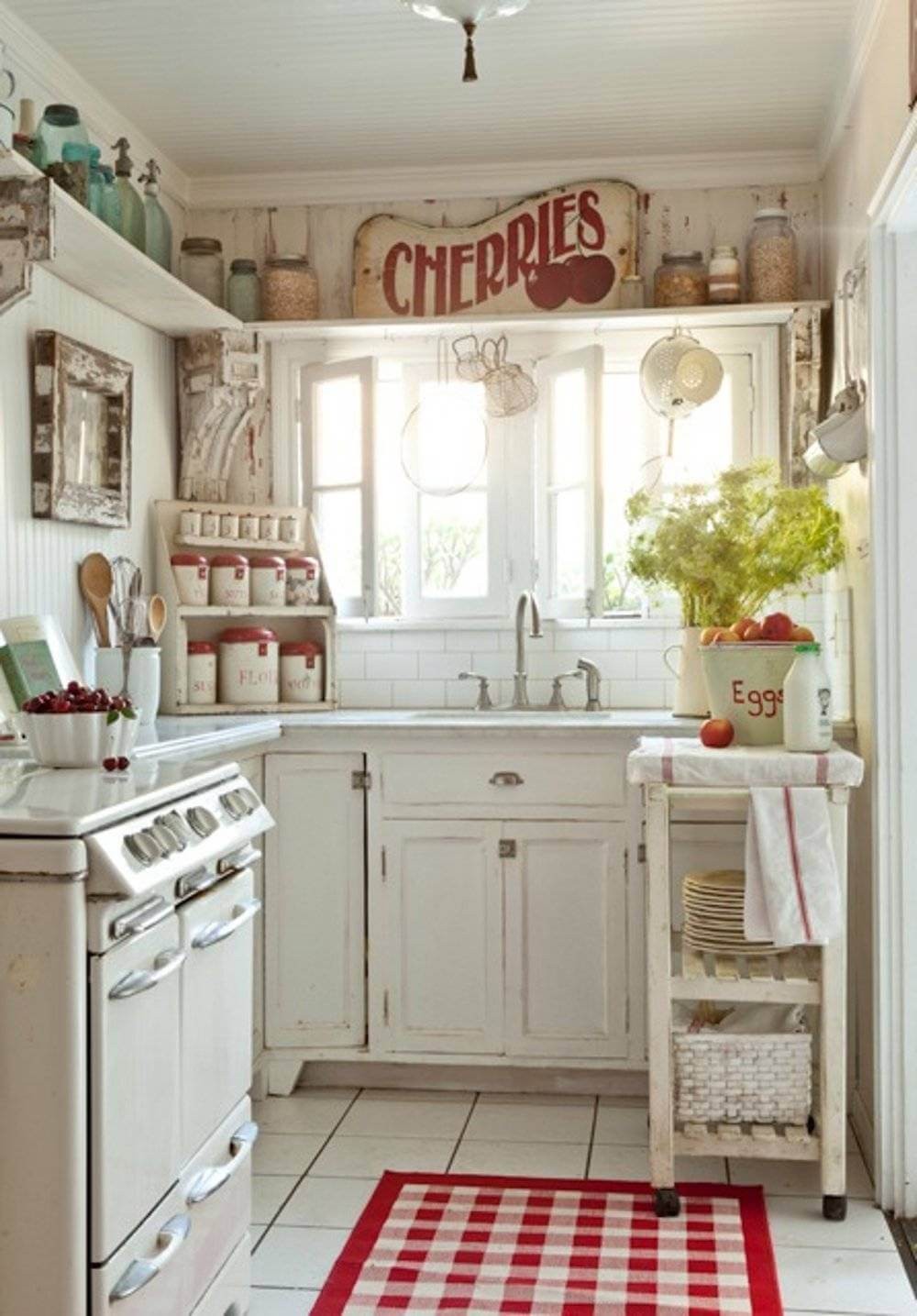 #25. Cottage kitchen