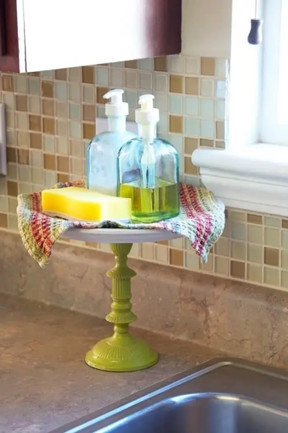 Cake stand for sink soaps