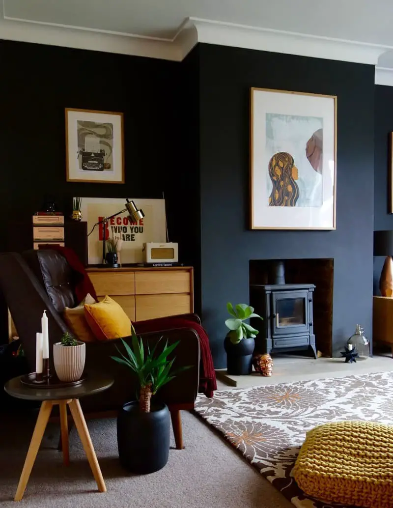 Black and wood living room ideas.