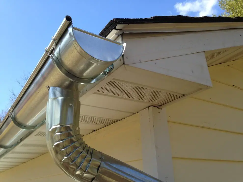 Half-Rounded Gutters