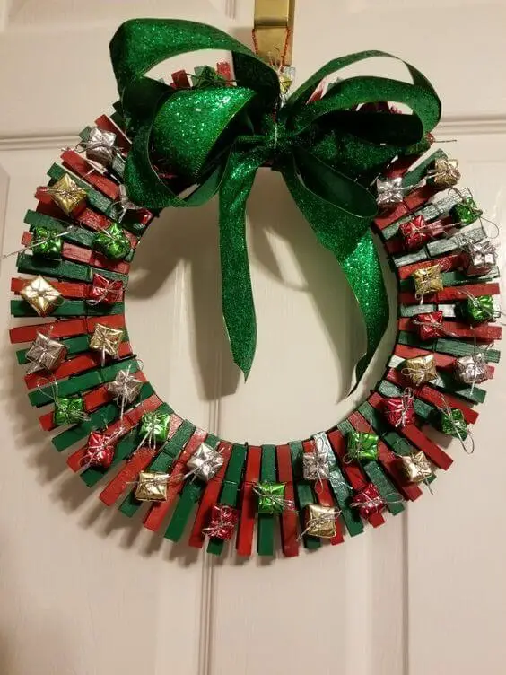 How about the clothespin wreath Christmas décor?