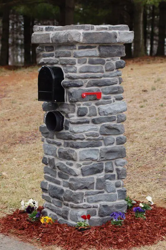 Brick mailbox